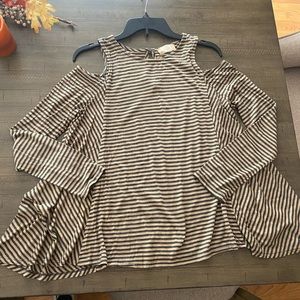 Altar’d state Womens open shoulder top